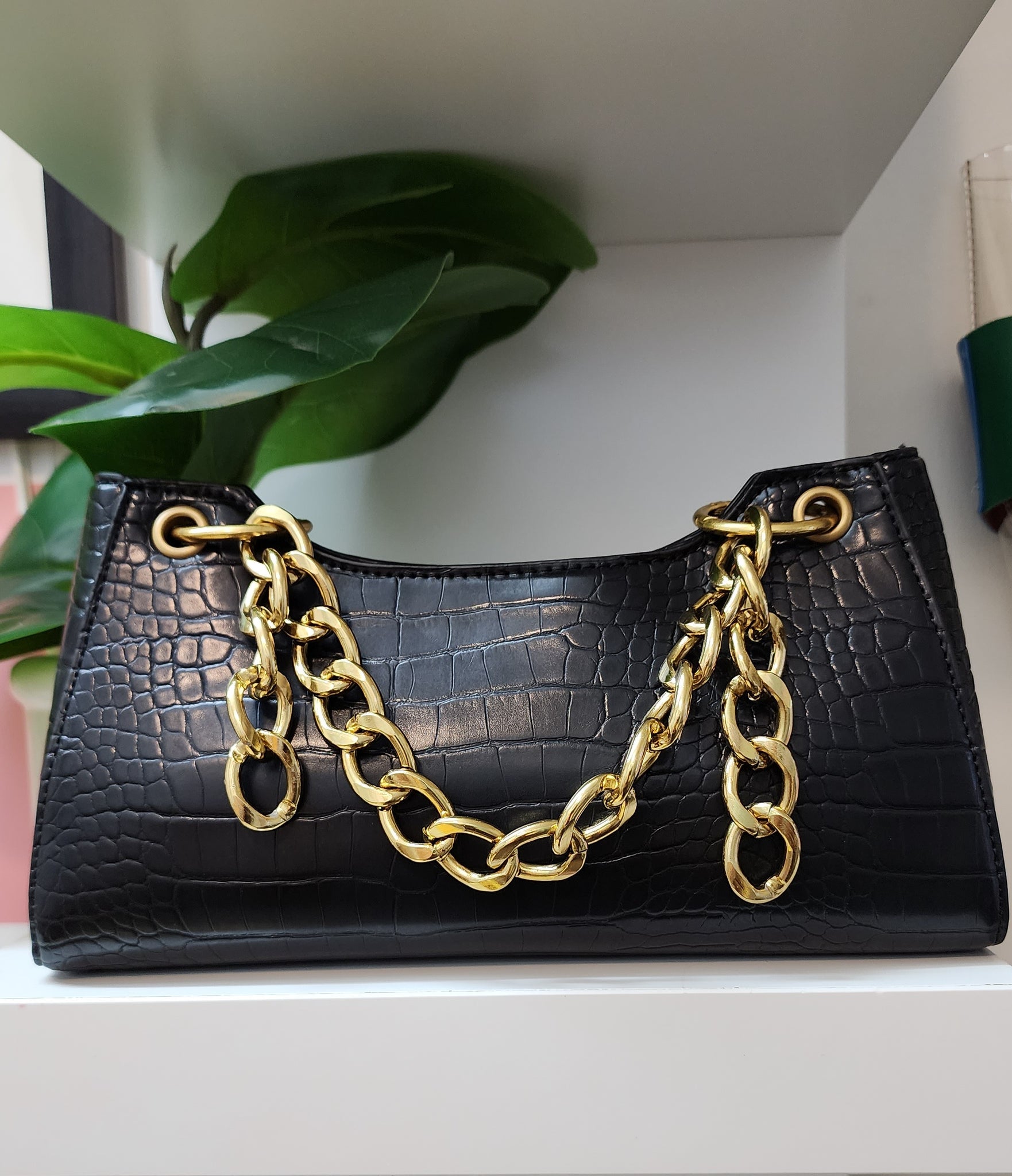 Lola fashion chain shoulder crossbody handbags